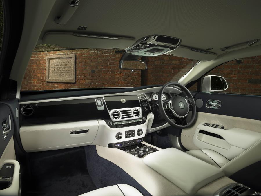  Rolls-Royce Wraith History of Rugby 2015 года  (фото 5 из 5)